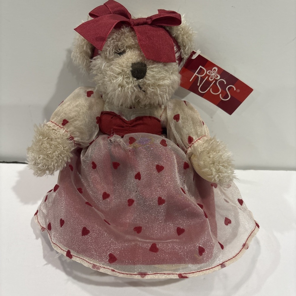 NWT Russ Berrie Plush Bear Claudette Valentines Day LOVE HEARTS read
